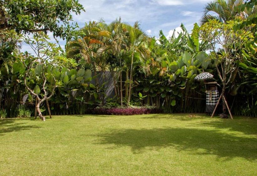 اتاق لوکس, The Capital Hotel And Resort Seminyak