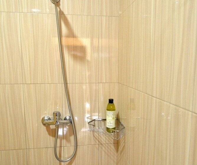 اتاق استاندارد سه نفره, Guest House Sova