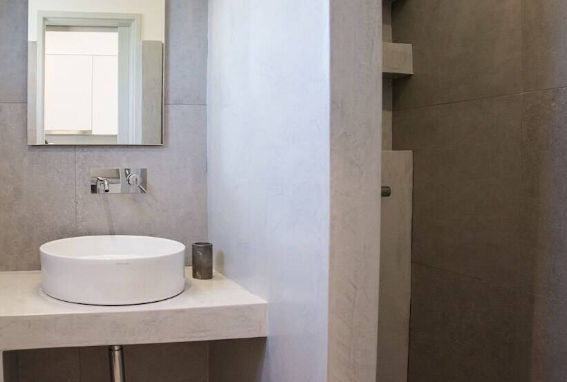 Апартаменты 1 Спальня, Pharos Apartments