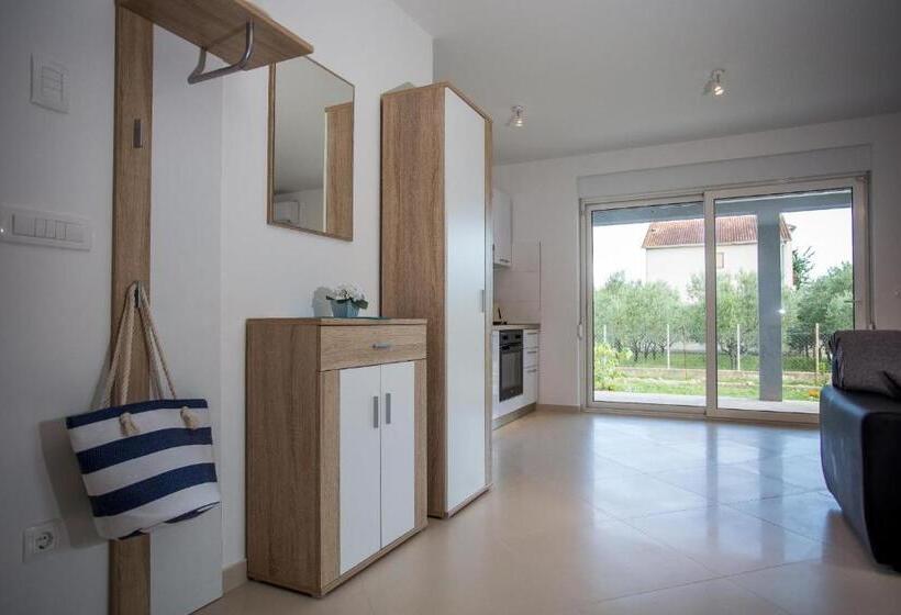 آپارتمان 1 خوابه, Enelani Apartments