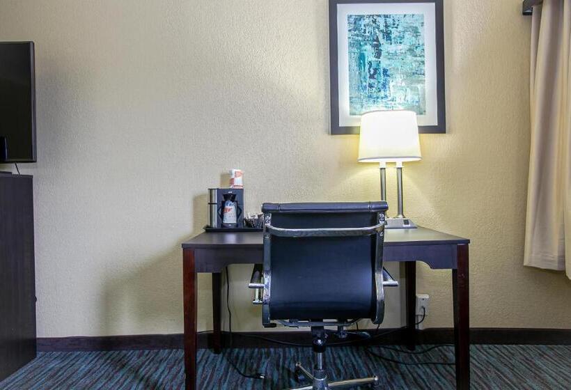 Номер Стандарт 2 Двуспальные Кровати, Quality Inn Dayton Airport