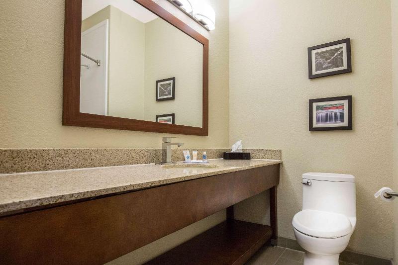 Люкс, Comfort Inn La Porte