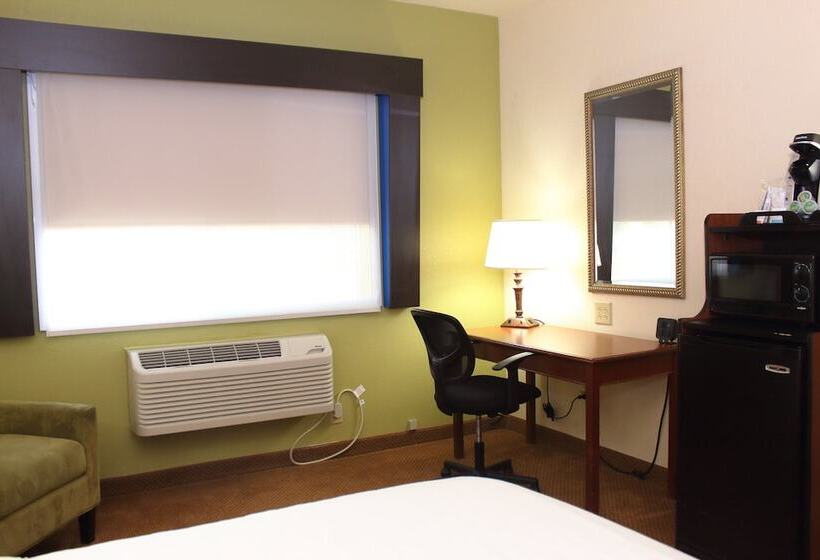Номер Стандарт, Holiday Inn Express Hotel & Suites Farmington, An Ihg
