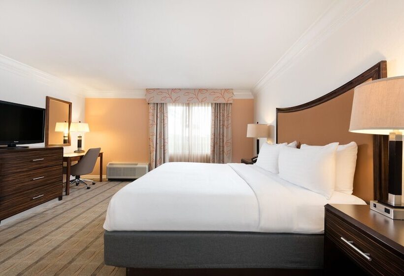 חדר סטנדרט, Holiday Inn Fort Lauderdale Airport, An Ihg