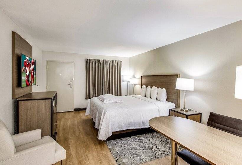 Номер Премиум, Red Roof Inn Plus+ Dallas   Addison