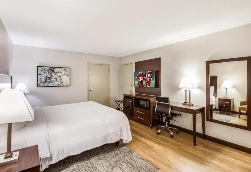 Номер Superior Кровать Кинг, Red Roof Inn Plus+ Dallas   Addison