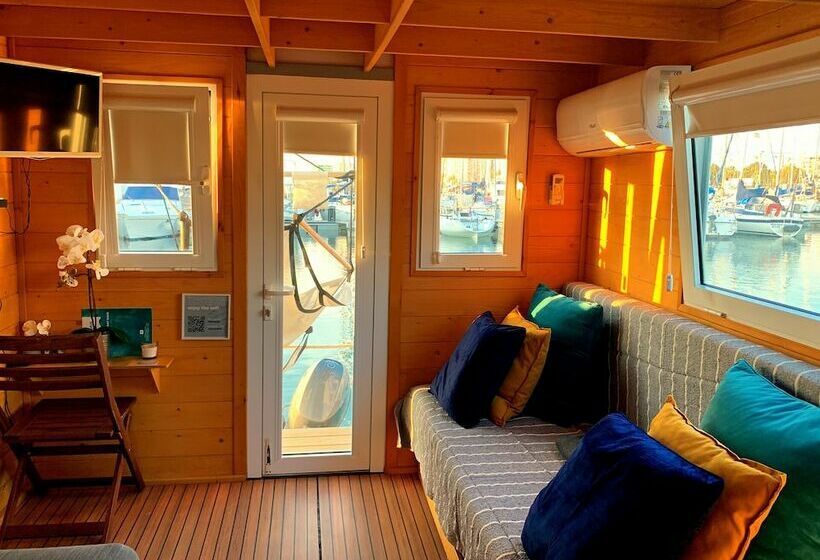خانه 1 خوابه, Boat Haus Mediterranean Experience Alcaidesa  La Linea