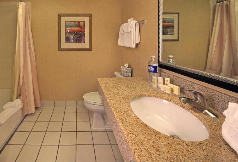 Стандартный Номер Кровать Кинг, Courtyard Hartford Cromwell