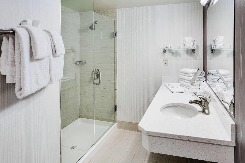 Стандартный Номер Кровать Кинг, Courtyard Hartford Cromwell