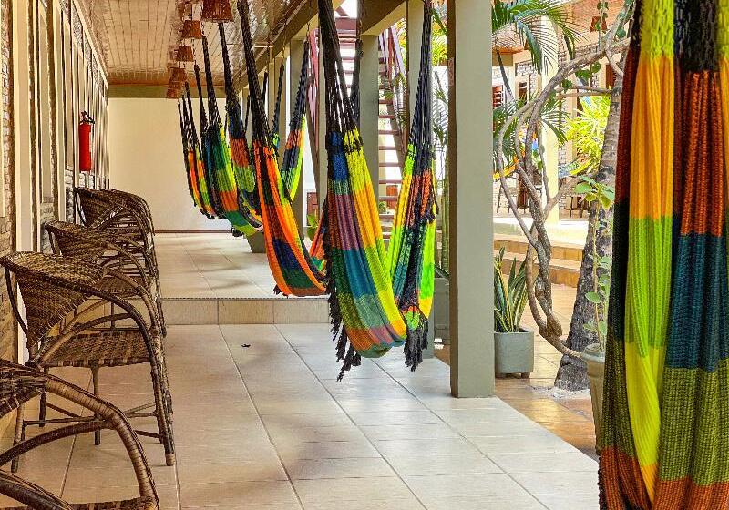 מיטת קינג בסוויטה, Holiday Inn Express Irwin Pa Tpk Exit 67, An Ihg