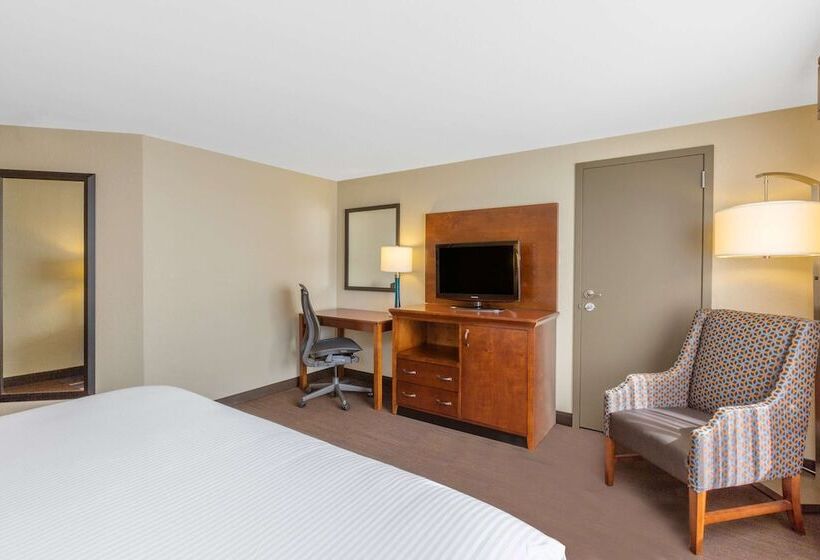 Номер Стандарт 2 Двуспальные Кровати, Wyndham New Orleans  French Quarter