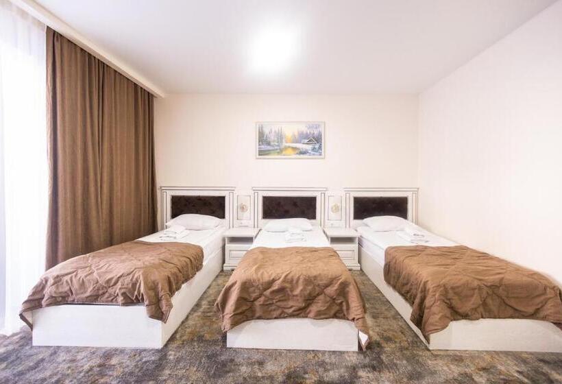 غرفة سوبيريور ثلاثية, Elena Spa Resort