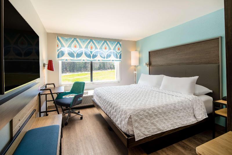 Standard Szoba King Size Bed, Tru By Hilton Rock Hill