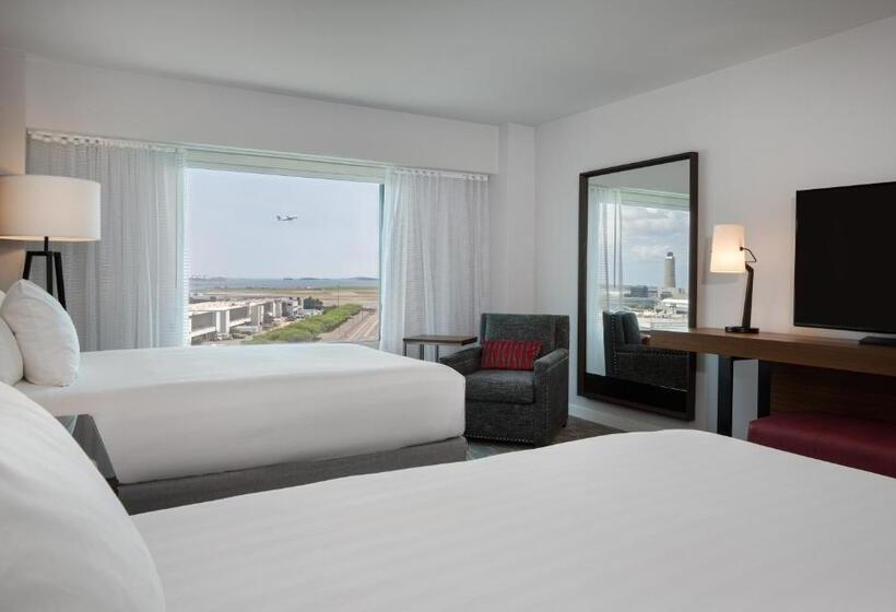 带2个双人床的标准工作室, Hyatt Regency Boston Harbor