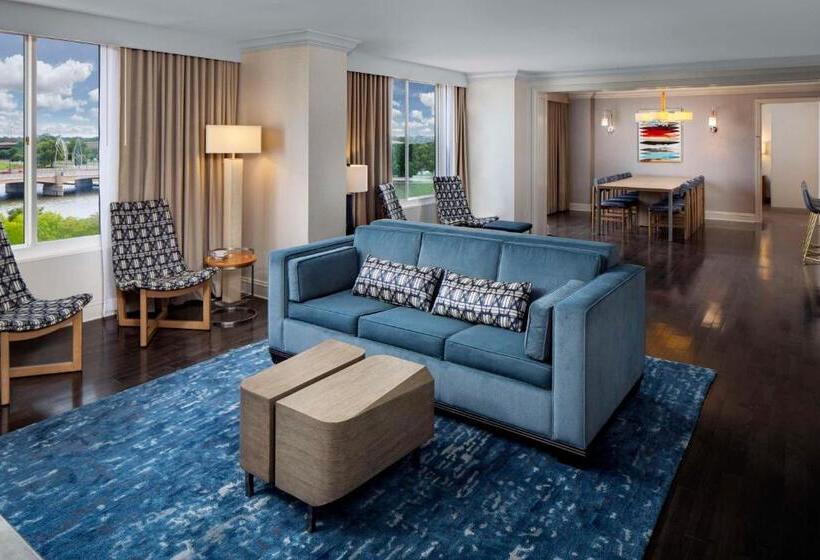 سوییت, Hyatt Regency Wichita