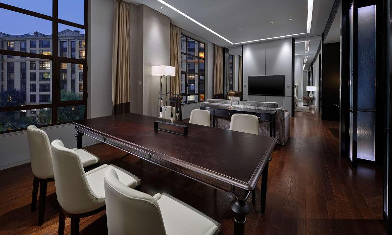 디럭스 스위트 킹 침대, Hilton Beijing Daxing