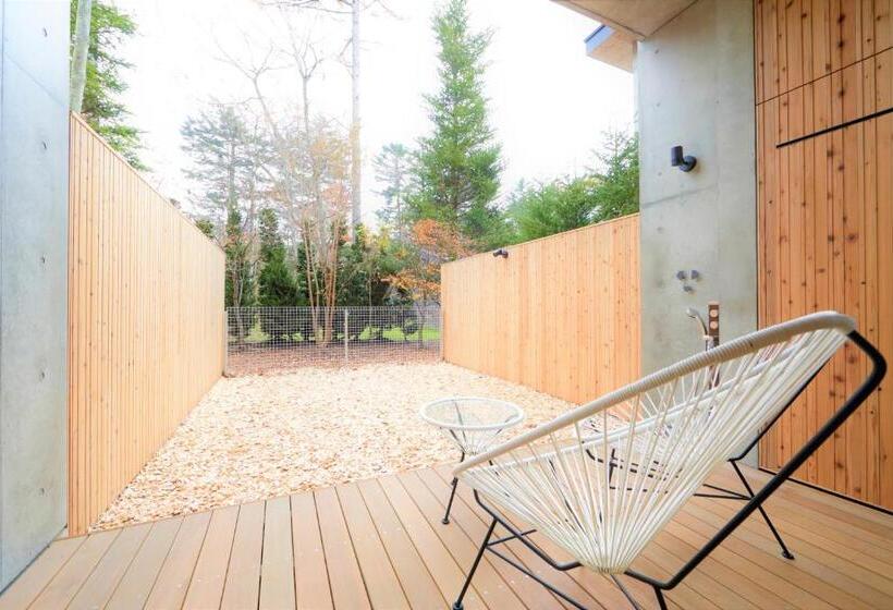 Номер Стандарт Вид на Сад, Regina Resort Kyukaruizawa