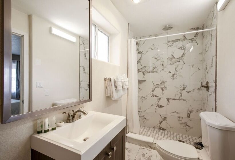 Королевский Люкс, Aspen Flagstaff/ Grand Canyon Innsuites
