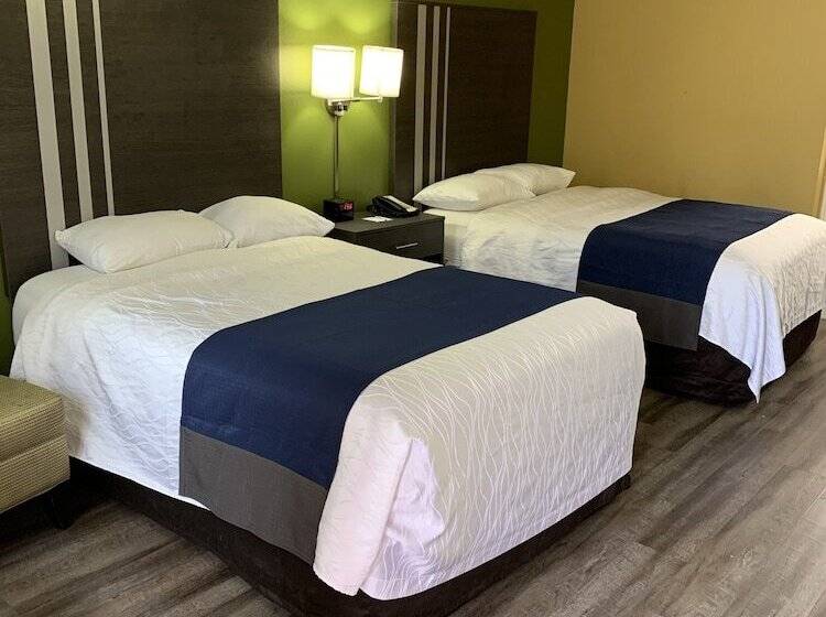 Номер Стандарт 2 Двуспальные Кровати, Baymont By Wyndham Selma