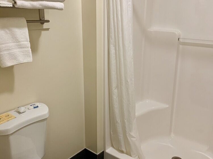 Номер Стандарт, Kingsway Inn