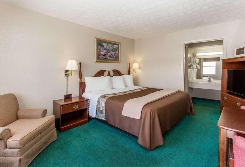 Quarto Estandar Cama King, Knights Inn Peru
