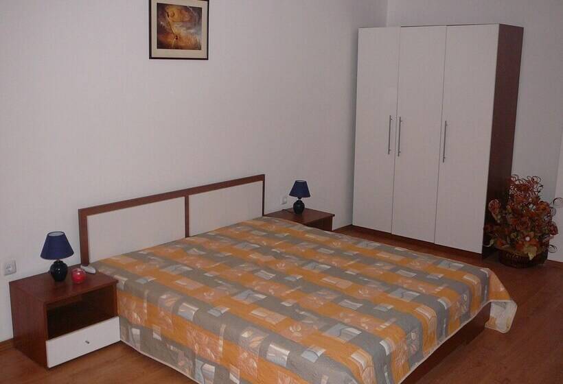 شقة غرفتين, Yassen Holiday Village