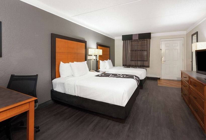 Номер Стандарт 2 Двуспальные Кровати, Super 8 By Wyndham The Woodlands North