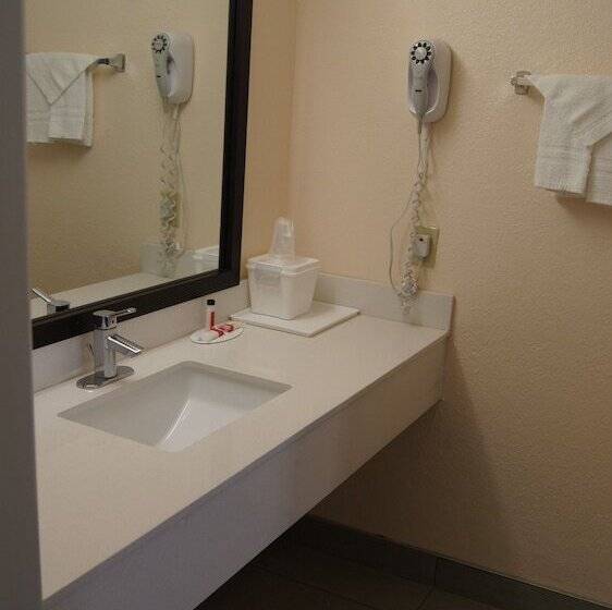 Номер Стандарт 2 Двуспальные Кровати, Travelodge By Wyndham North Richland Hills/dallas/ft Worth