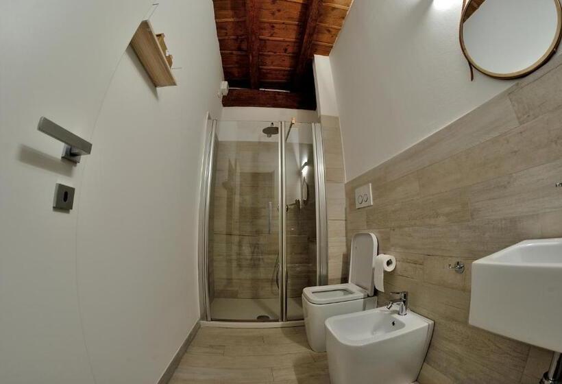 اتاق لوکس چهار تخته, B&b Del Corso