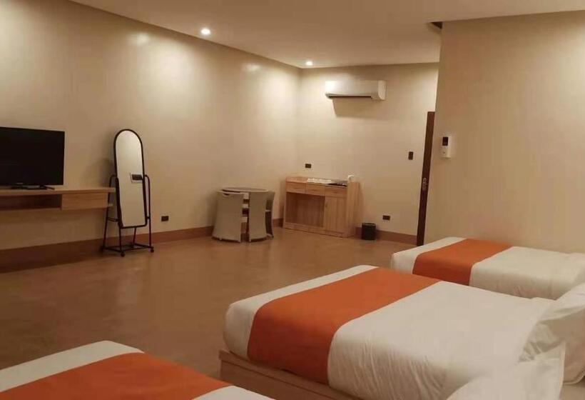 Quarto Familiar, Camotes Ocean Heaven Resort