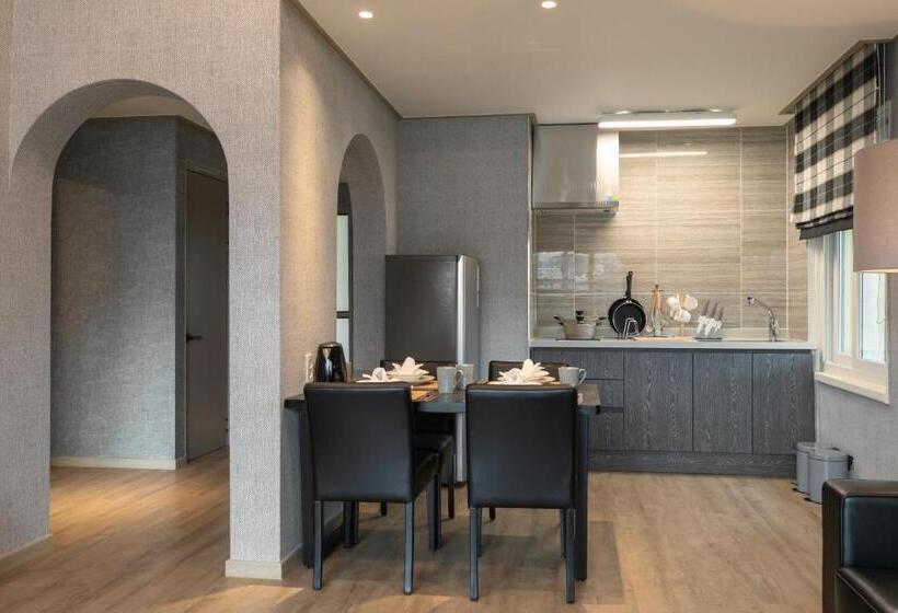 Номер Премиум Вид на Сад, Kensington Resort Seorak Valley