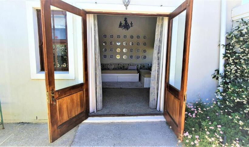 Люкс с гидромассажем, Bakenhof Winelands Lodge