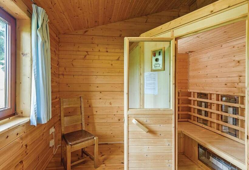 Дом 2 Спальни, Trewythen Lodges