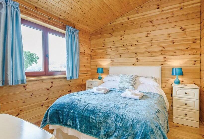 Дом 2 Спальни, Trewythen Lodges
