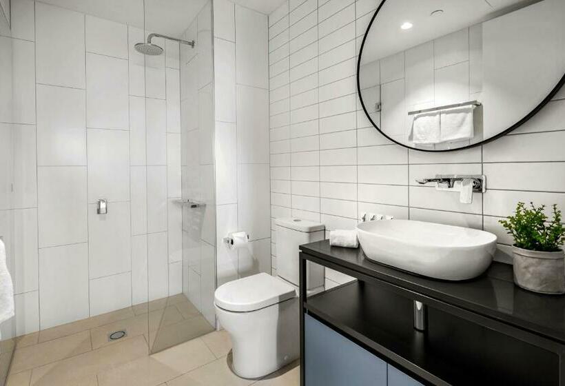 Студия Стандарт, Quest Burwood East