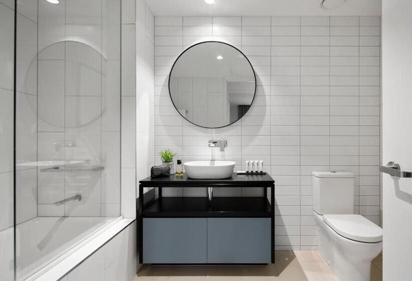 Апартаменты 3 Спальни, Quest Burwood East