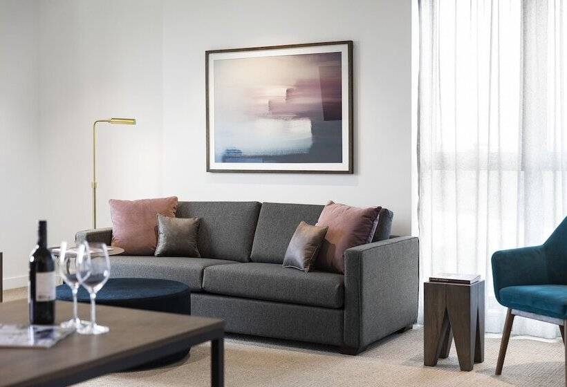 Апартаменты 2 Спальни, Quest Burwood East