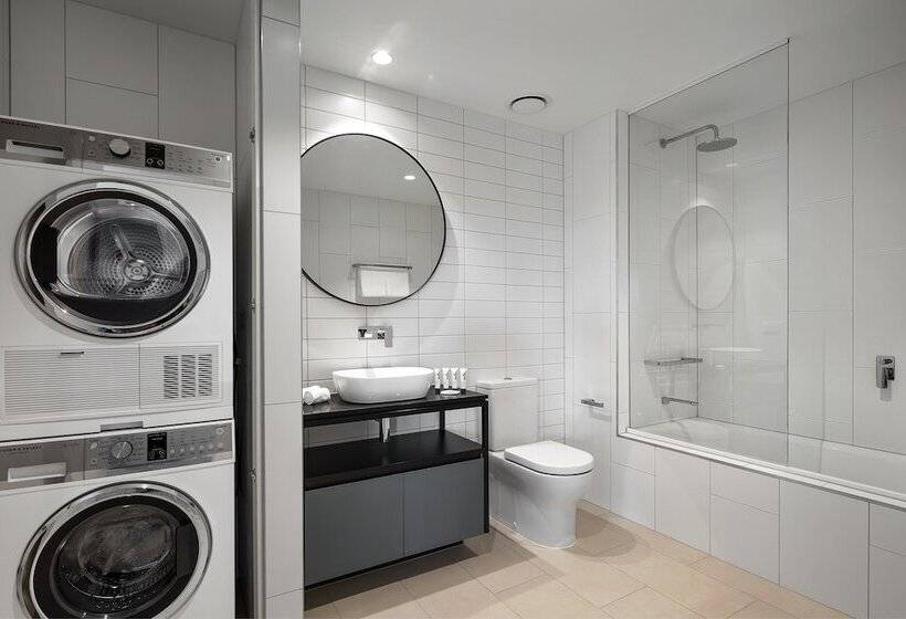 Апартаменты 3 Спальни, Quest Burwood East