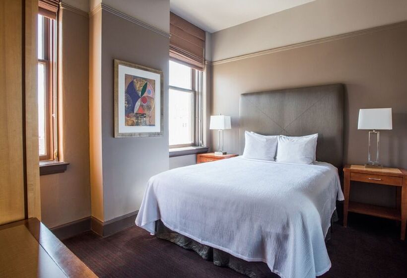스위트, Magnolia Hotel Downtown Dallas