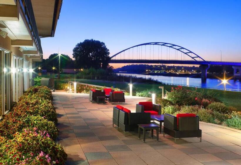Люкс Кровать Кинг, South Sioux City Marriott Riverfront
