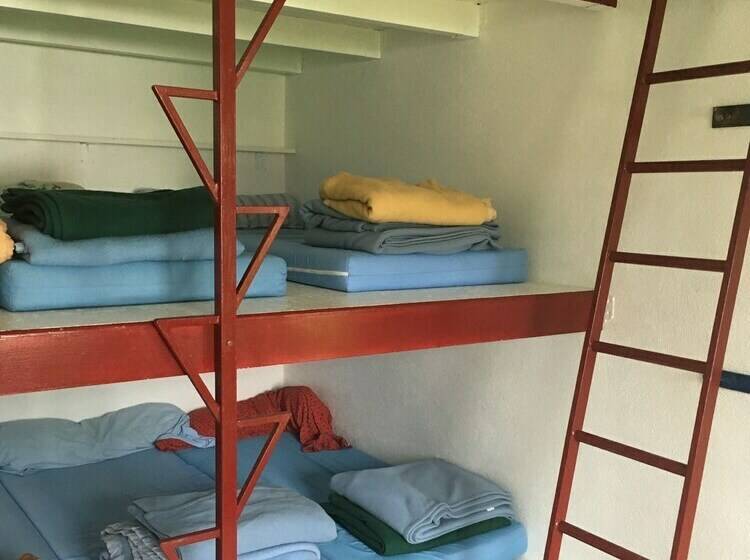 Кровать в Общей Комнате, Refuge Des étangs De Bassiès   Hostel