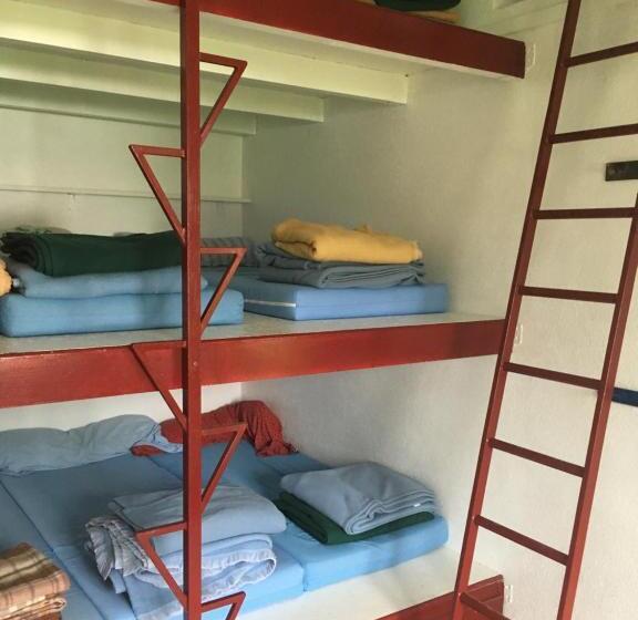 Кровать в Общей Комнате, Refuge Des étangs De Bassiès   Hostel