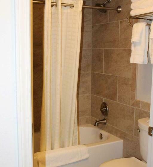 Номер Стандарт 2 Двуспальные Кровати, Best Western Plus Concord Inn