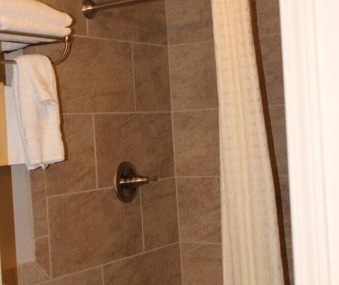 Номер Стандарт 2 Двуспальные Кровати, Best Western Plus Concord Inn