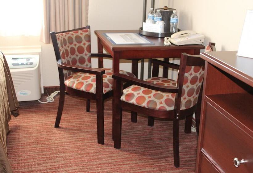 Номер Стандарт 2 Двуспальные Кровати, Best Western Plus Concord Inn
