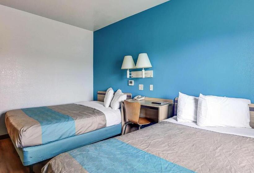 Люкс, Motel 6 Coos Bay, Or
