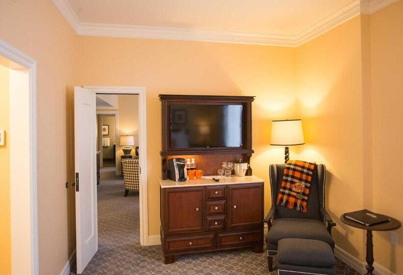 Номер Executive Кровать Квин, The Atherton Hotel At Osu