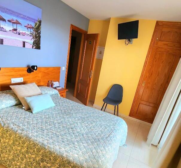 Номер Стандарт Вид на Море с Балконом, Hostal La Estacion
