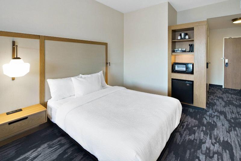 Люкс Кровать Кинг, Fairfield Inn & Suites Columbus New Albany