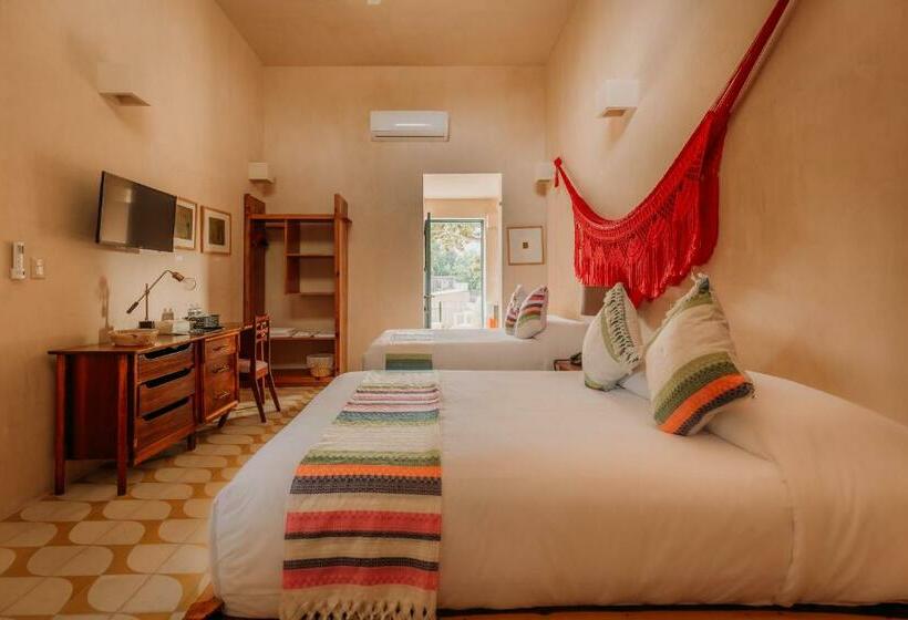 Quarto Estandar com Sacada, Waye